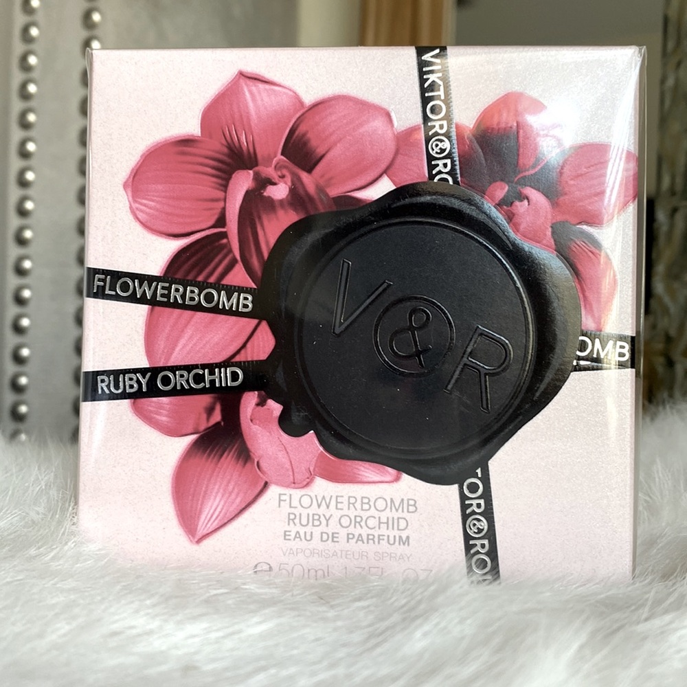 Flower Bomb Ruby Orchid Eau De Parfum 50 ml.